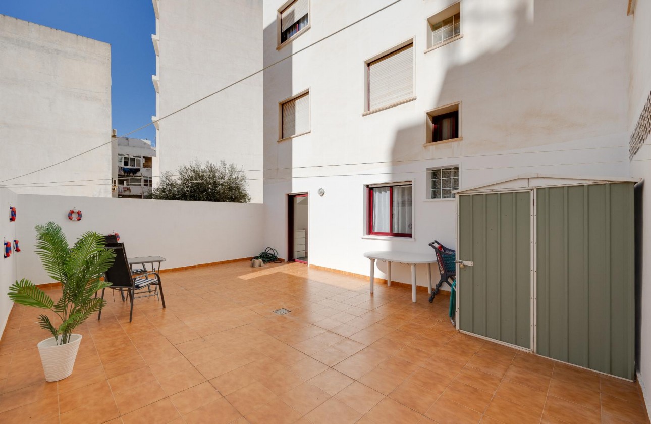 Herverkoop - Apartment - Torrevieja - Playa del Cura