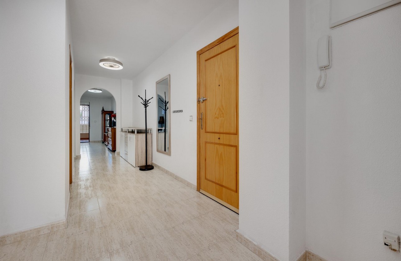 Herverkoop - Apartment - Torrevieja - Playa del Cura