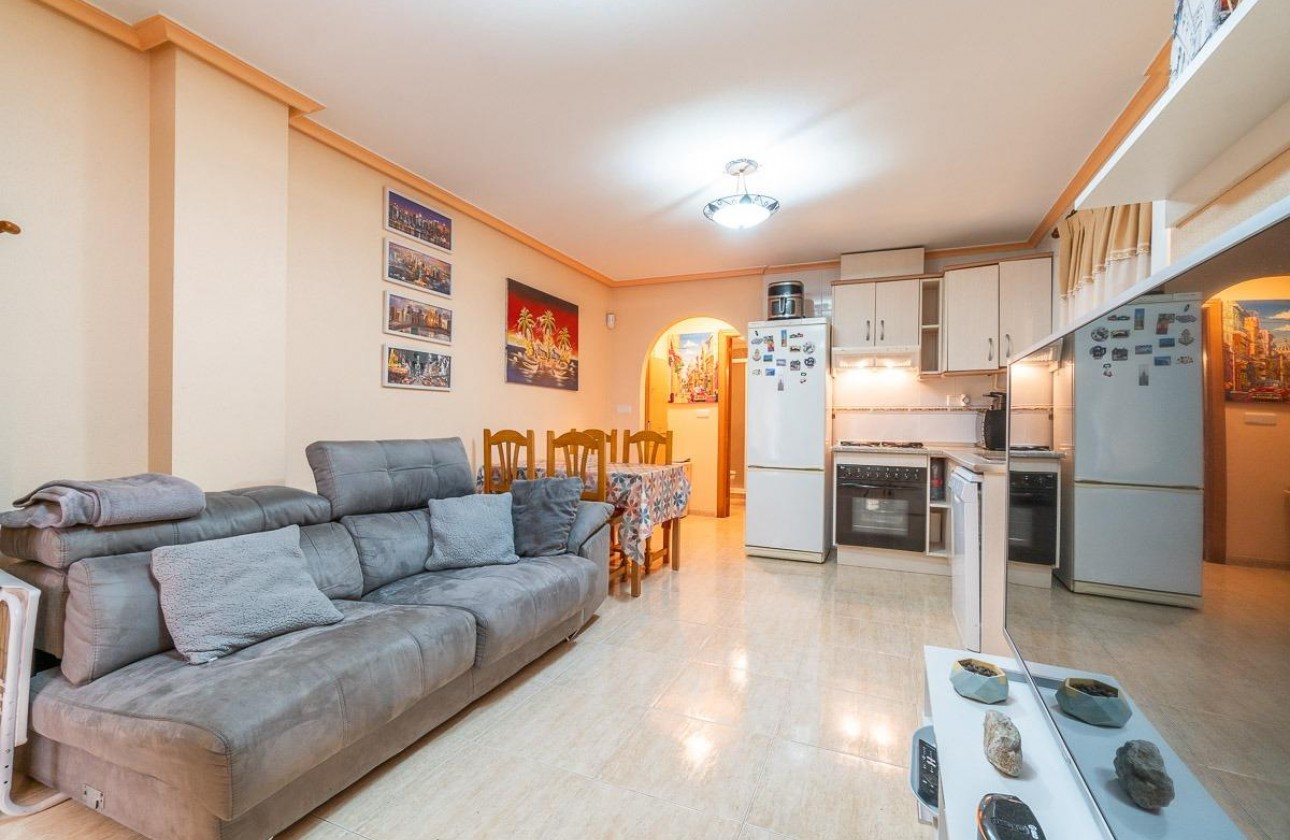 Herverkoop - Apartment - Torrevieja - Playa del Cura