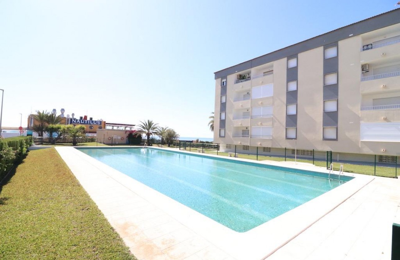 Herverkoop - Apartment - Torrevieja - Punta Prima