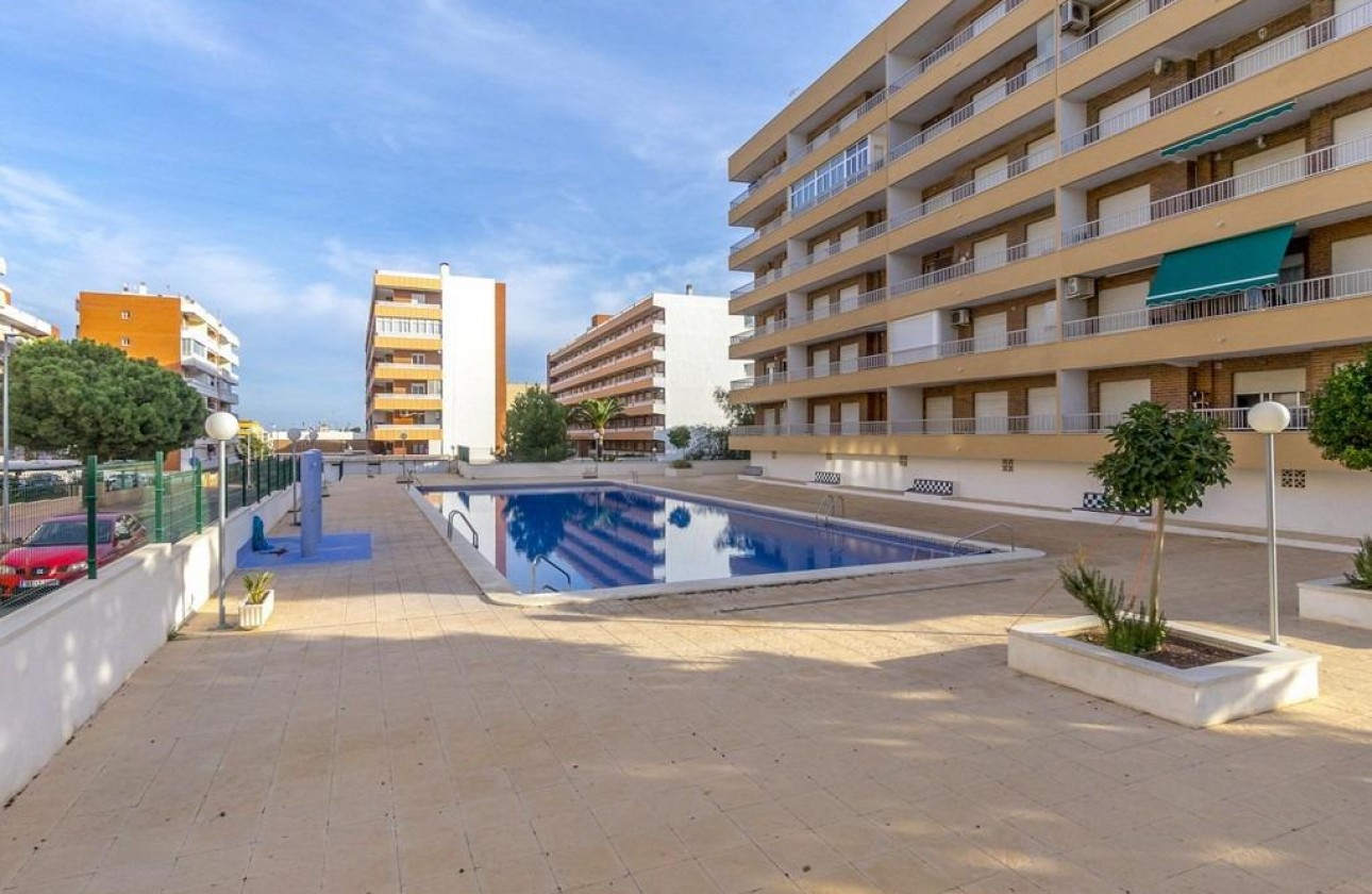 Herverkoop - Apartment - Torrevieja - Punta Prima