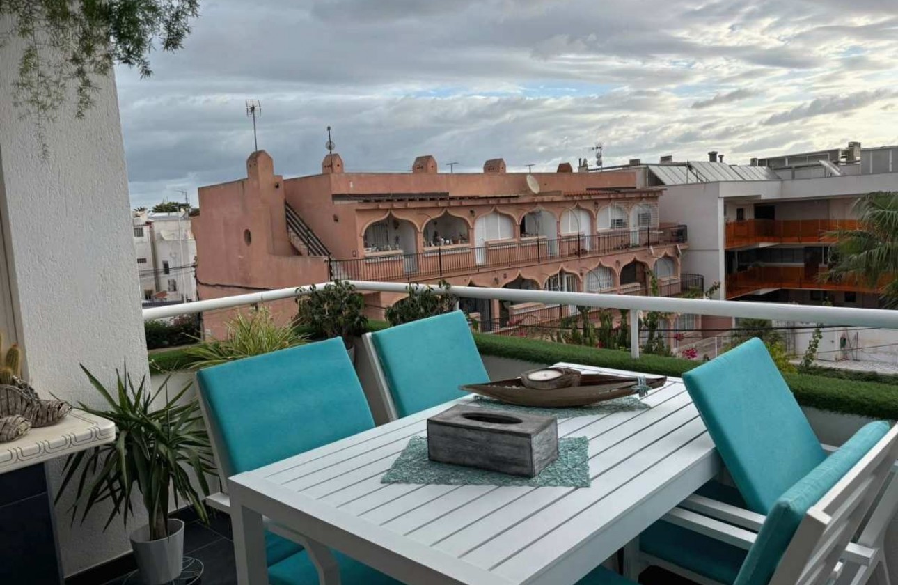 Herverkoop - Apartment - Torrevieja