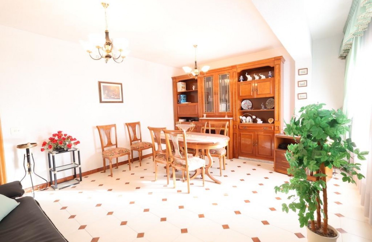 Herverkoop - Apartment - Torrevieja