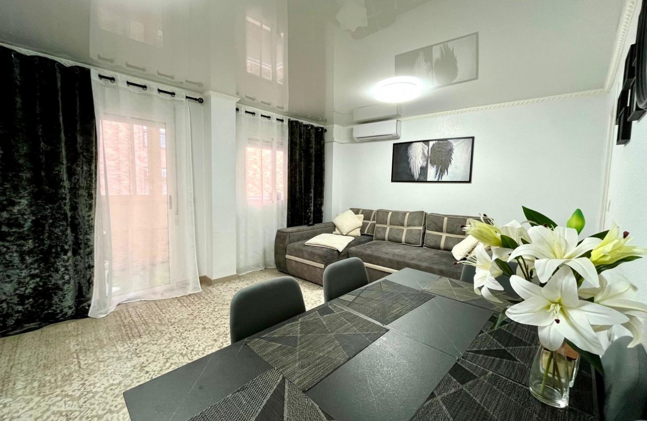 Herverkoop - Apartment - Torrevieja