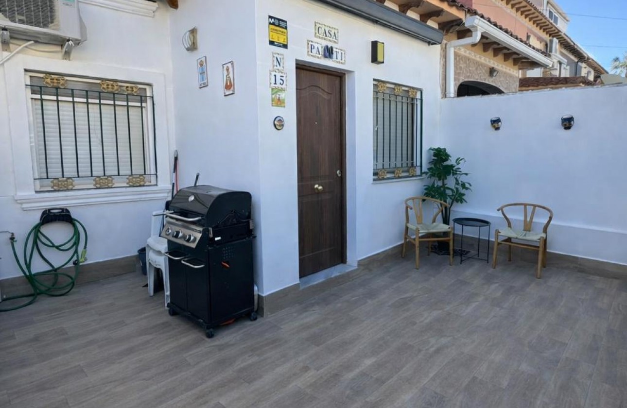 Herverkoop - Bungalow - Torrevieja - La Siesta - El Salado -  Torreta