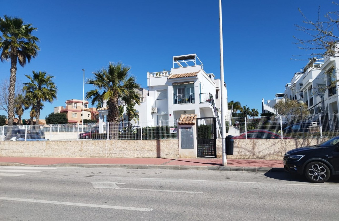 Herverkoop - Bungalow - Torrevieja - Nueva Torrevieja - Aguas Nuevas