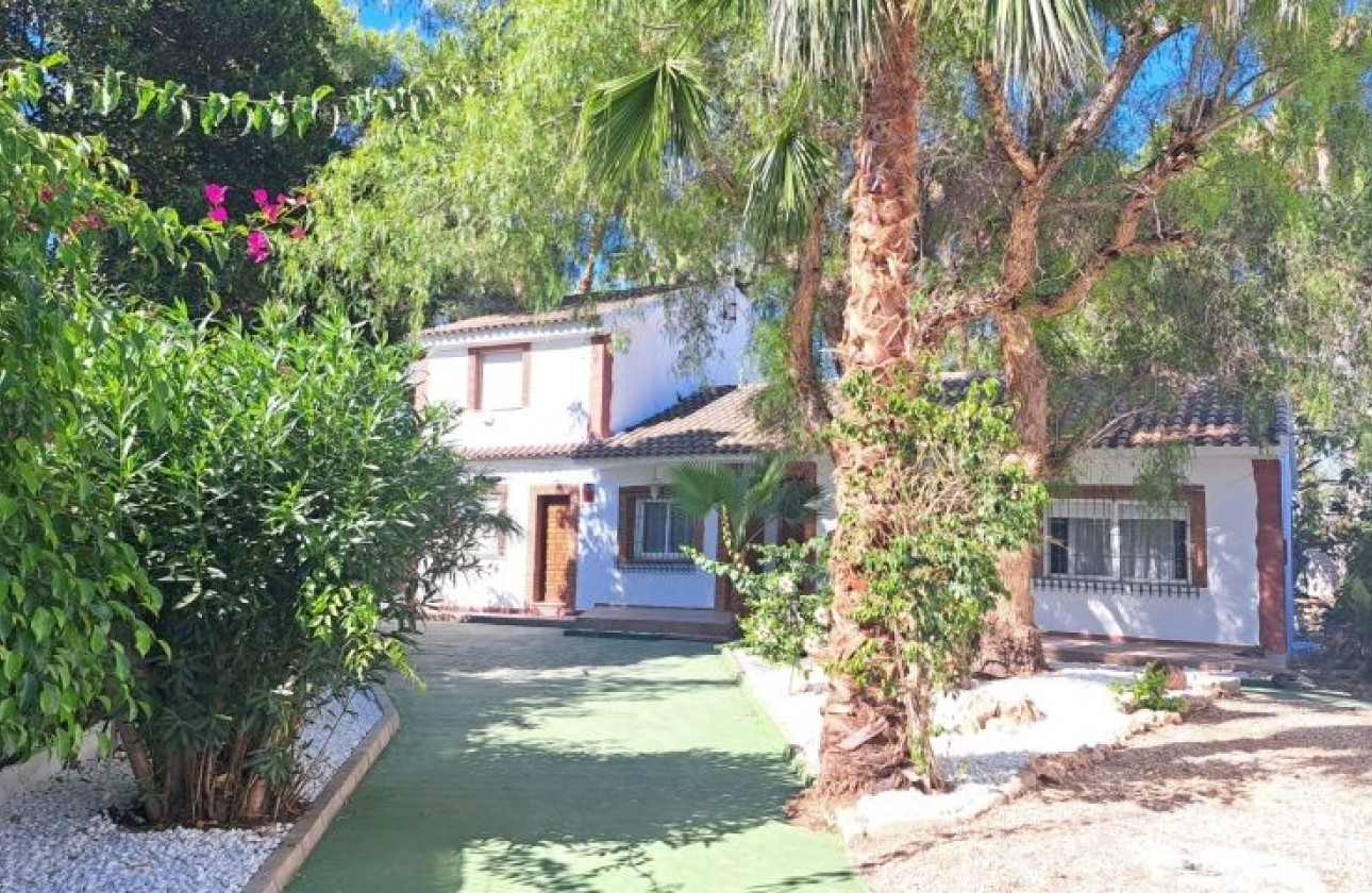 Herverkoop - Country House - Orihuela