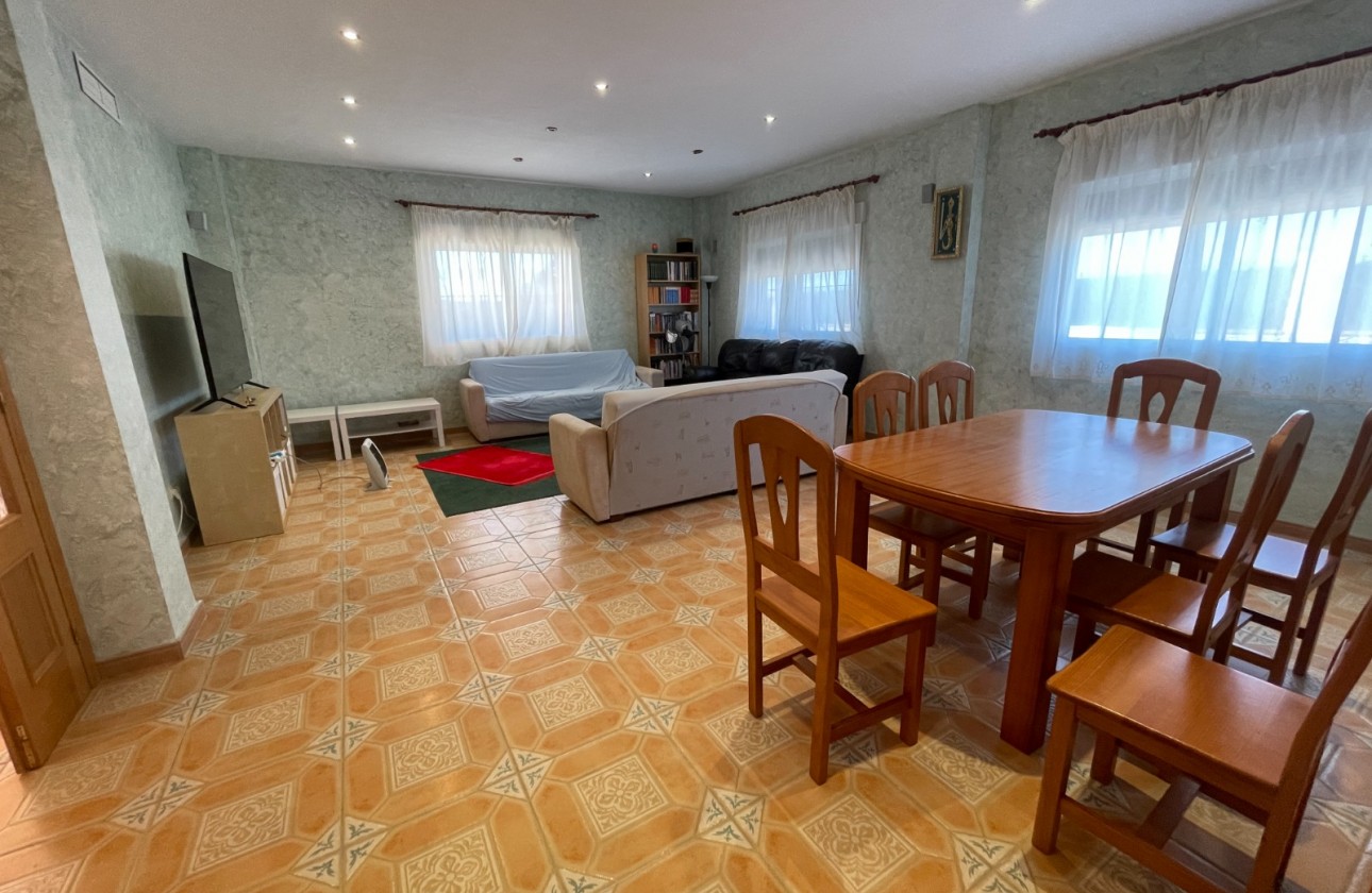 Herverkoop - Detached Villa - Albatera