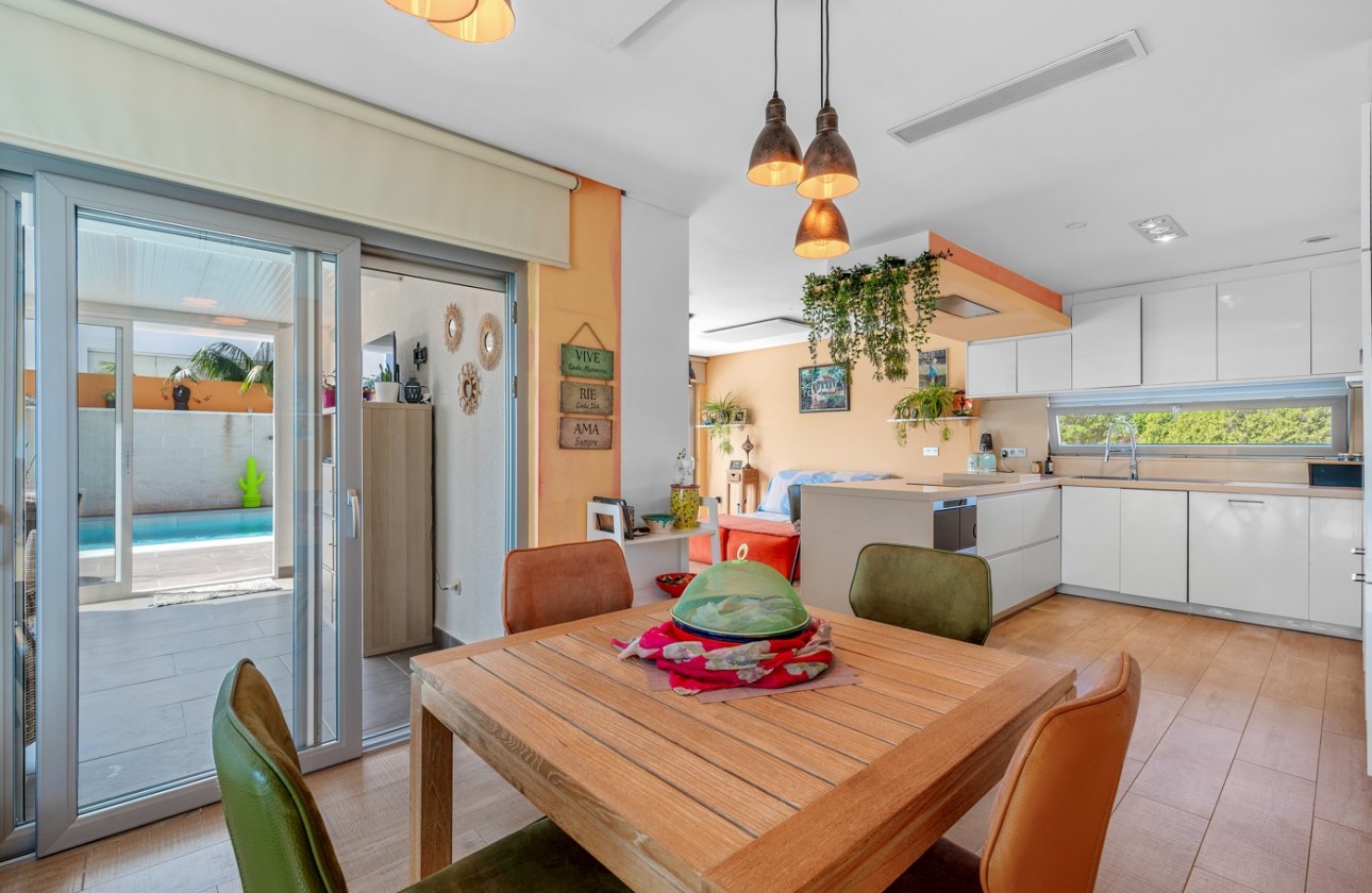 Herverkoop - Detached Villa - Benijófar - Benijofar