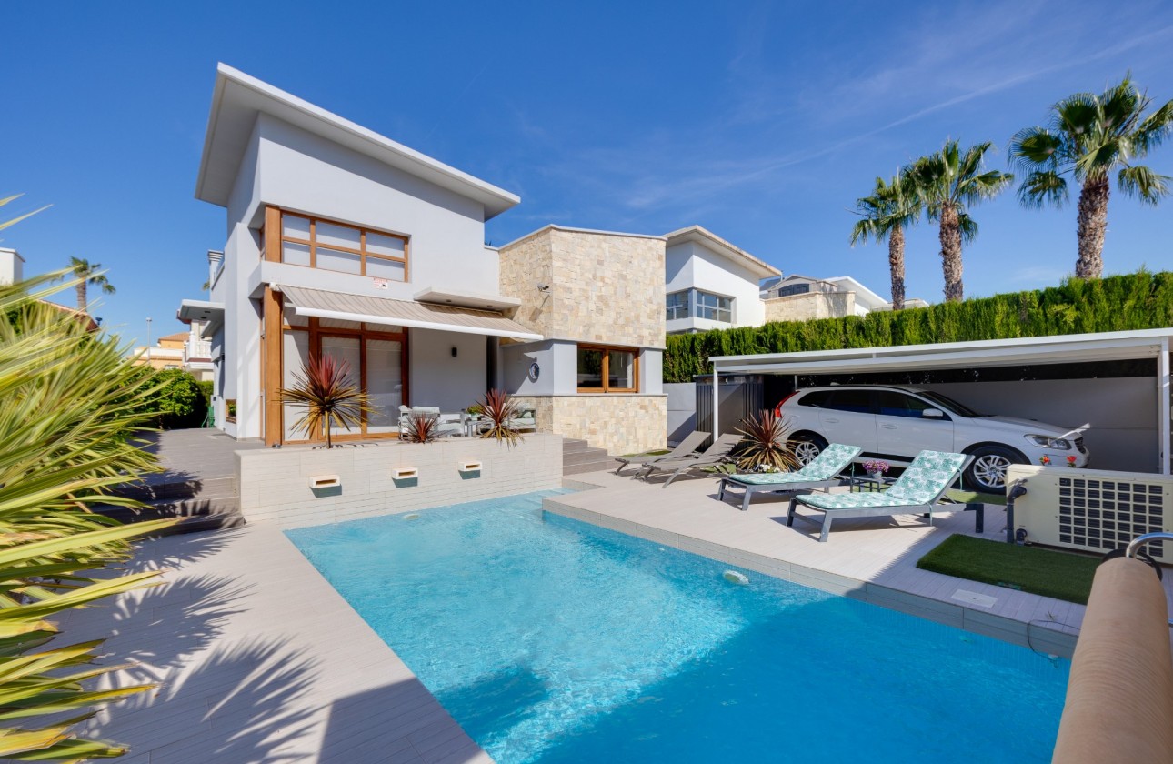 Herverkoop - Detached Villa - Ciudad Quesada - Doña Pepa