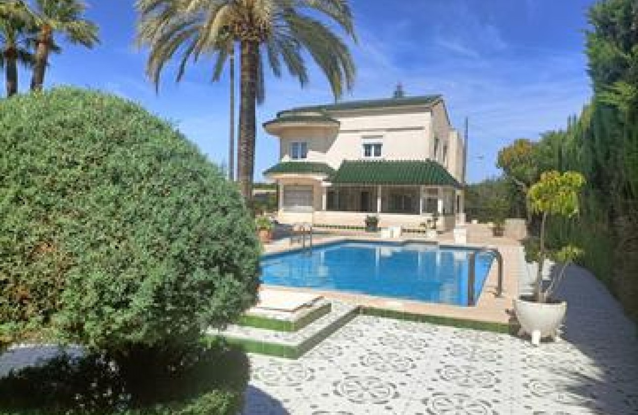 Herverkoop - Detached Villa - Elche