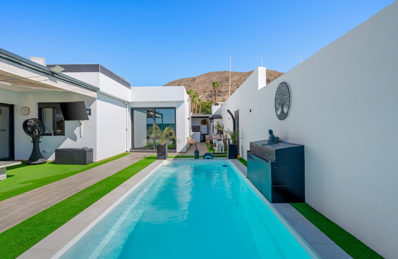 Herverkoop - Detached Villa - Fortuna