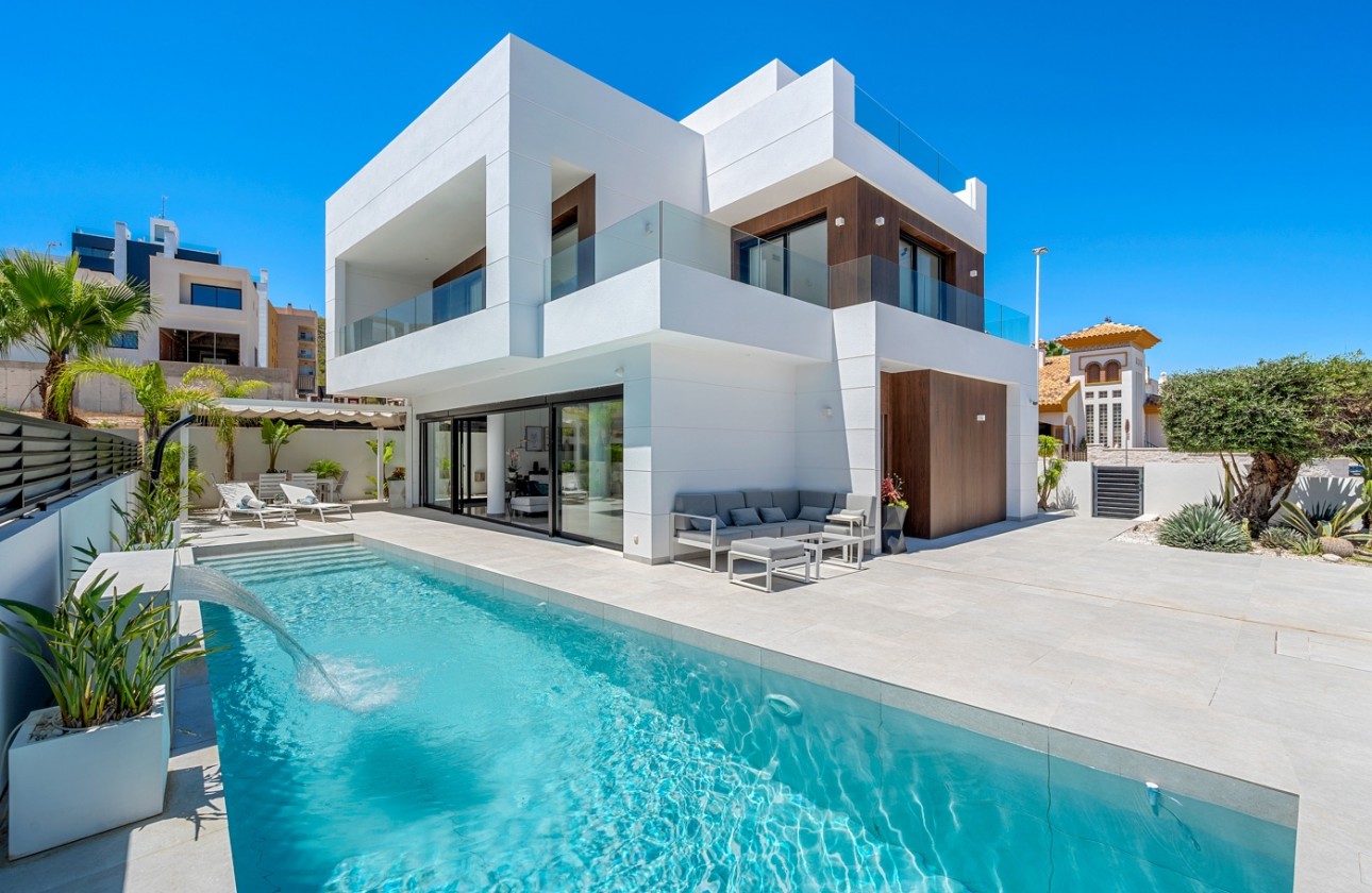 Herverkoop - Detached Villa - Guardamar del Segura