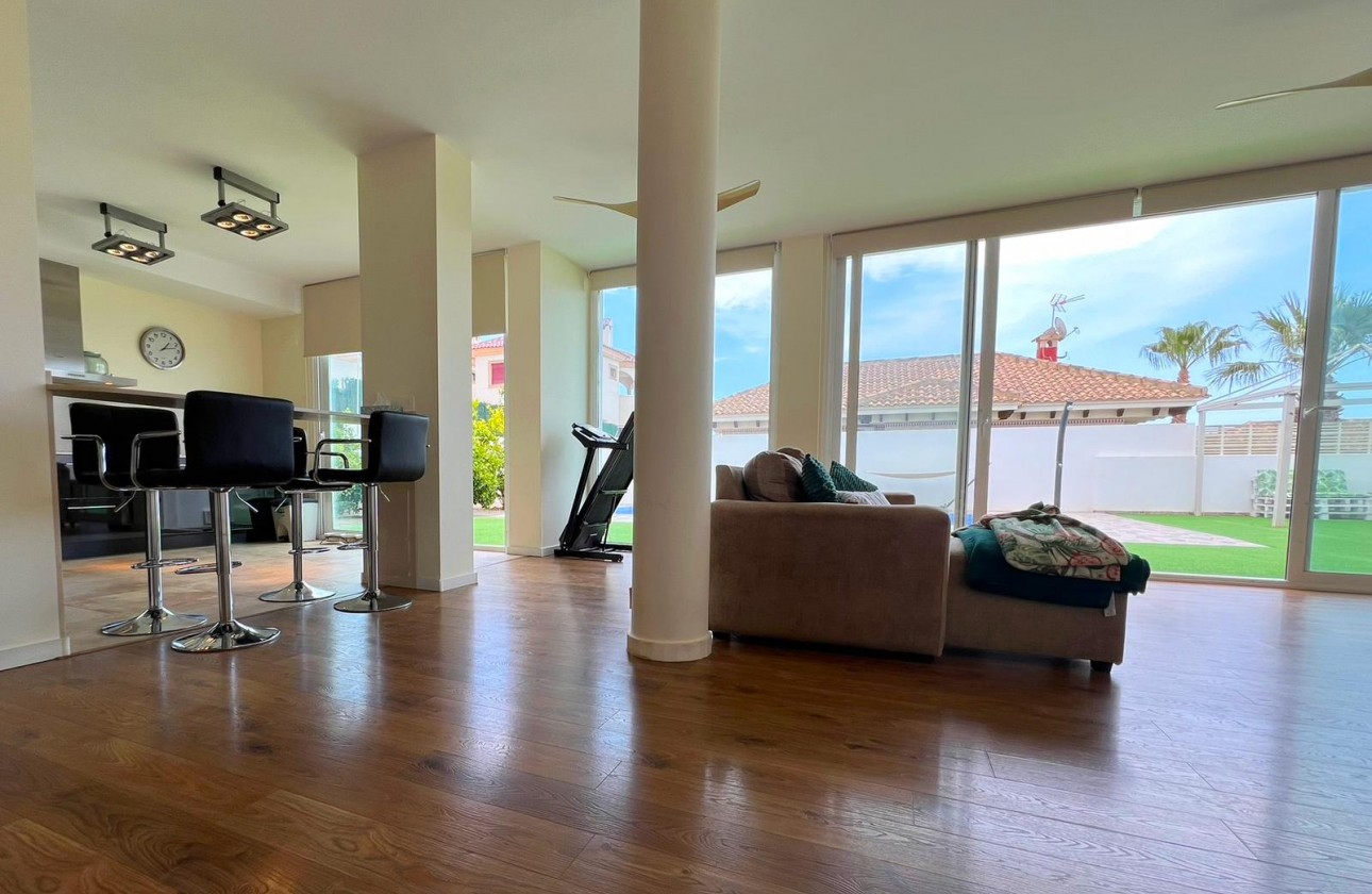 Herverkoop - Detached Villa - La Marina - San Fulgencio