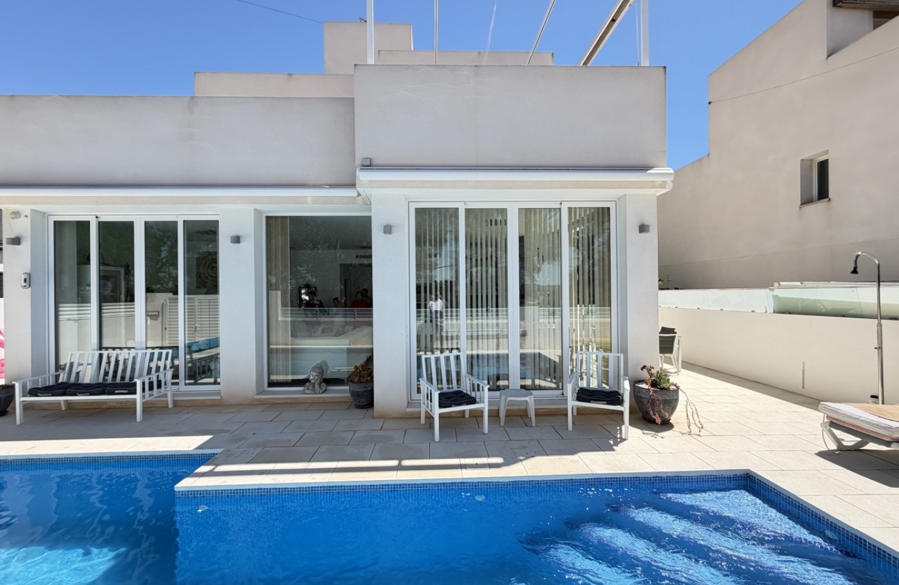 Herverkoop - Detached Villa - Mil Palmeras