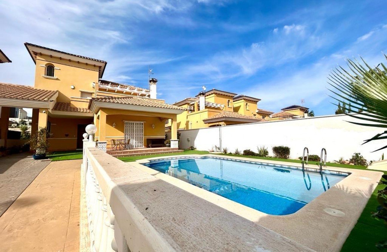 Herverkoop - Detached Villa - Orihuela Costa - Cabo Roig