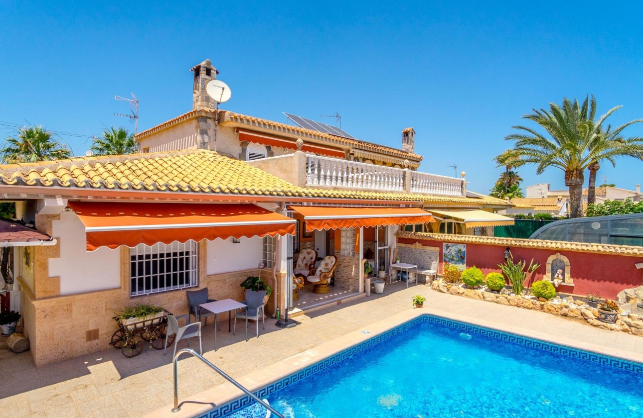 Herverkoop - Detached Villa - Orihuela Costa - Campoamor