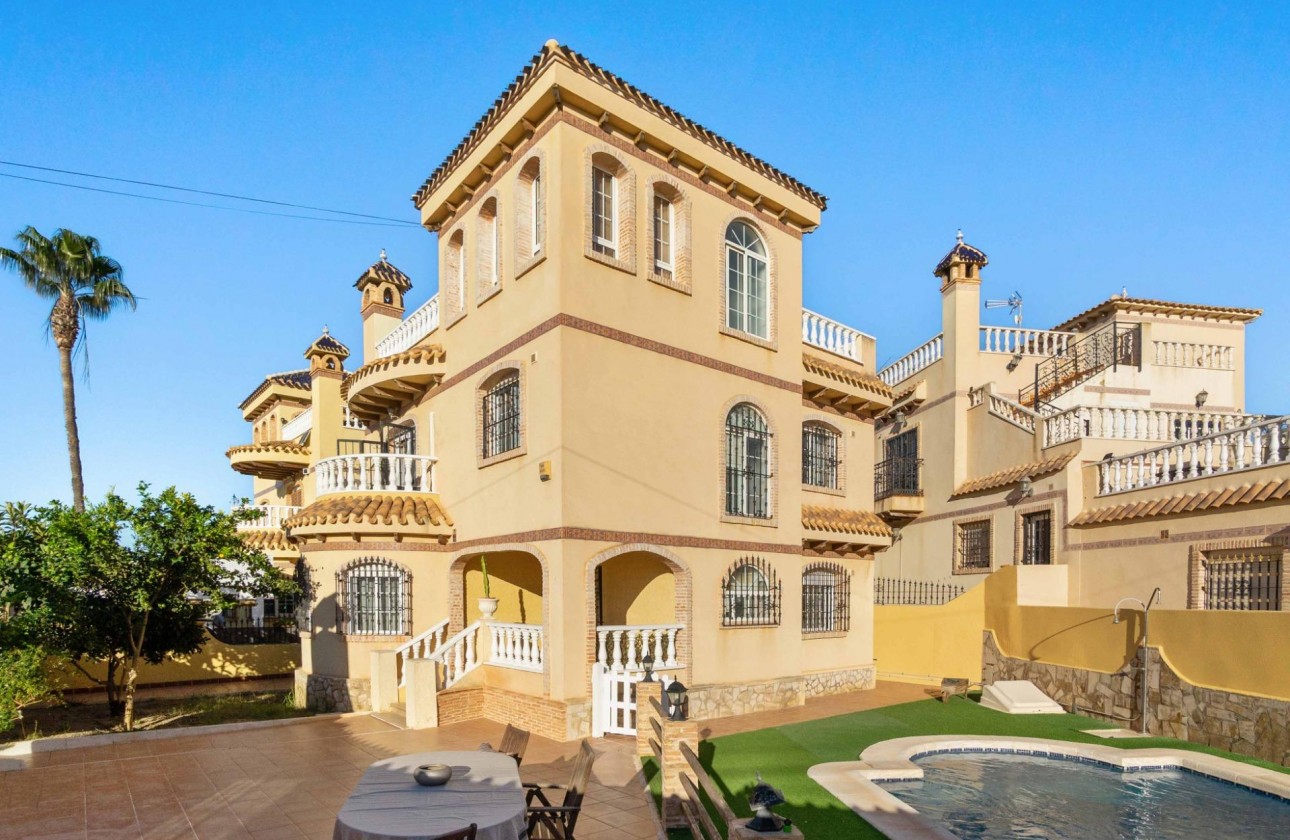 Herverkoop - Detached Villa - Orihuela Costa - La Florida