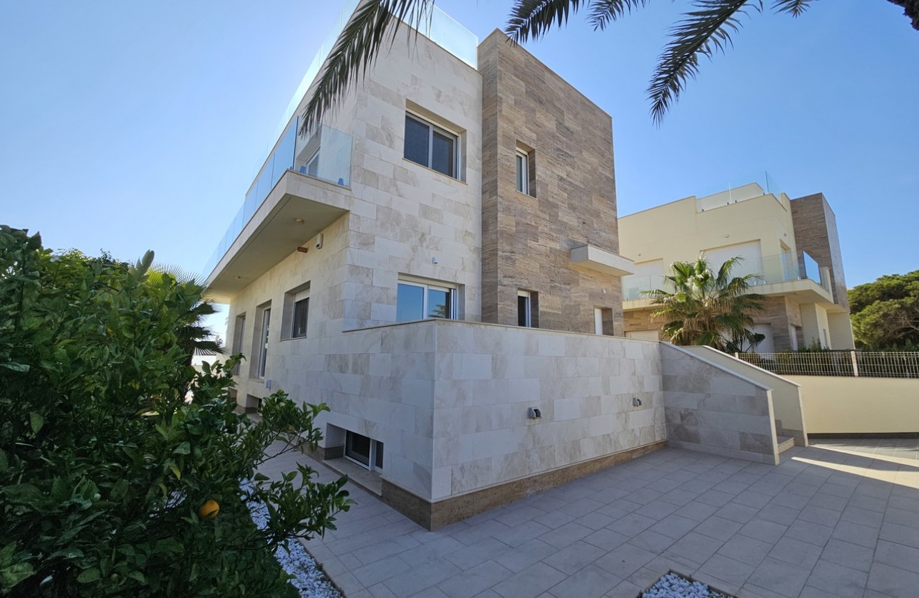 Herverkoop - Detached Villa - Orihuela Costa - La Zenia