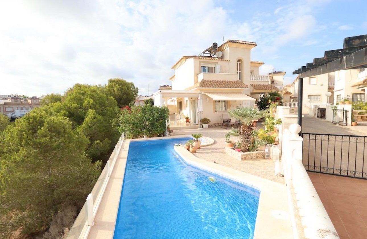 Herverkoop - Detached Villa - Orihuela Costa - Playa Flamenca