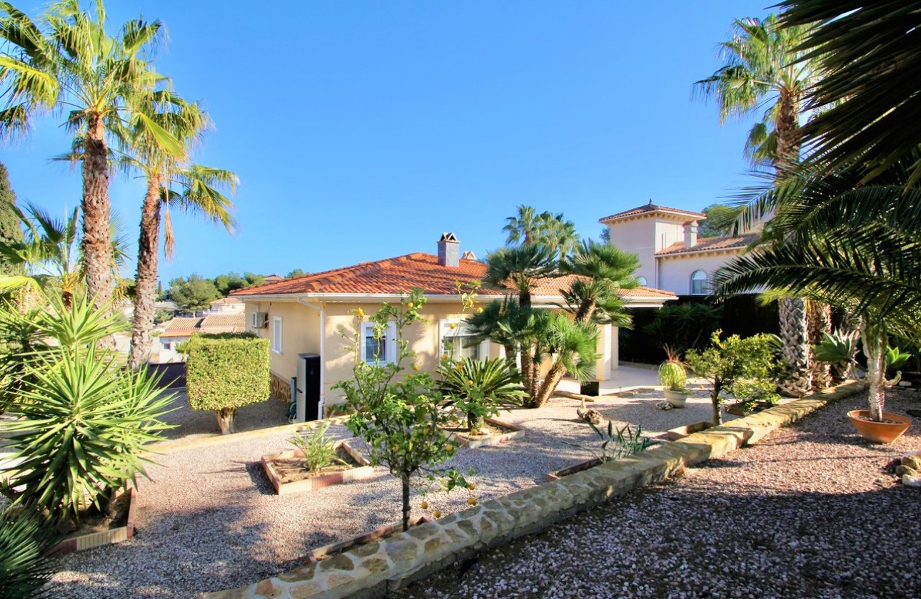 Herverkoop - Detached Villa - Orihuela Costa - Villamartín