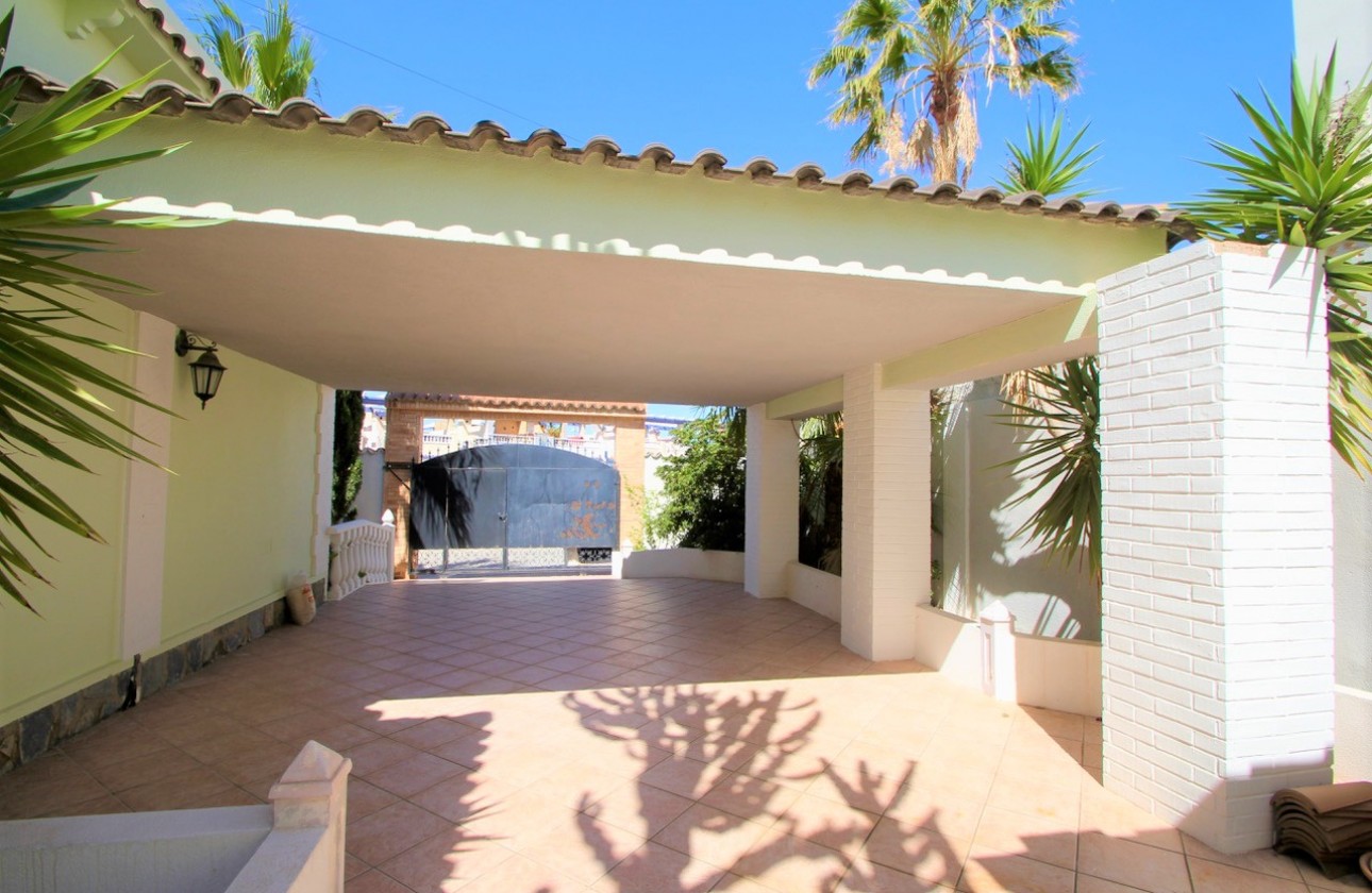 Herverkoop - Detached Villa - Orihuela Costa - Villamartín