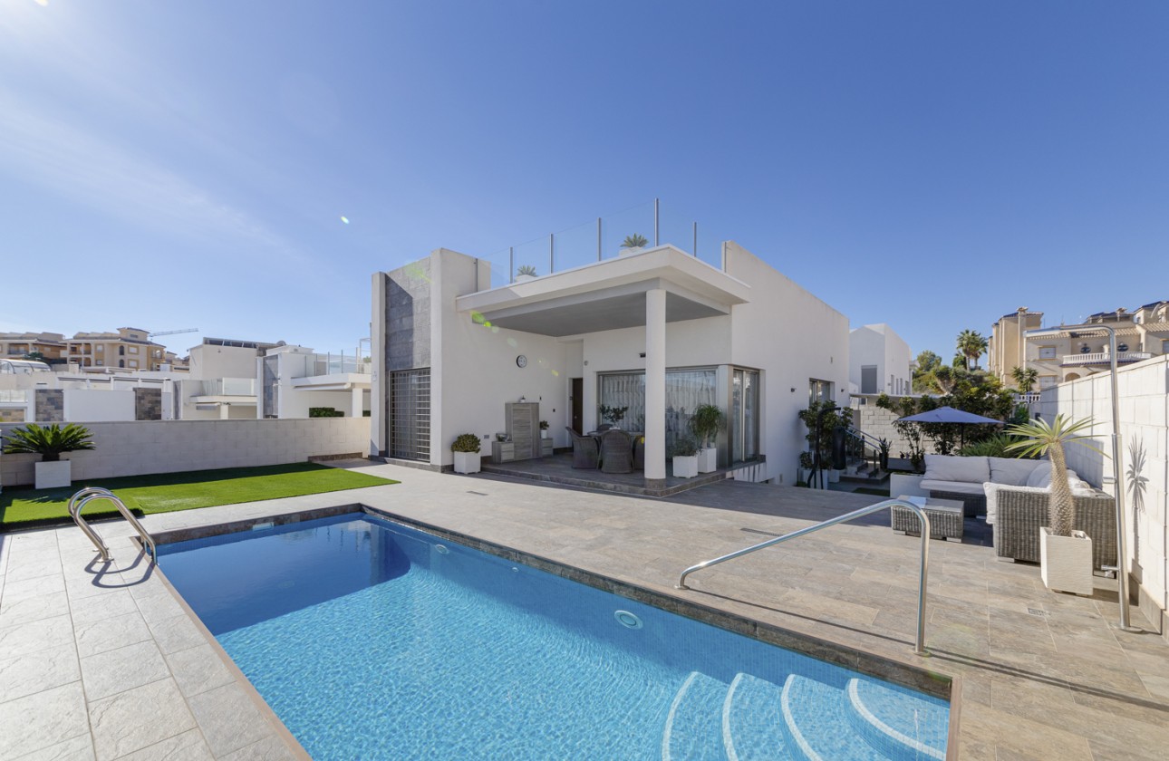 Herverkoop - Detached Villa - Orihuela Costa - Villamartín