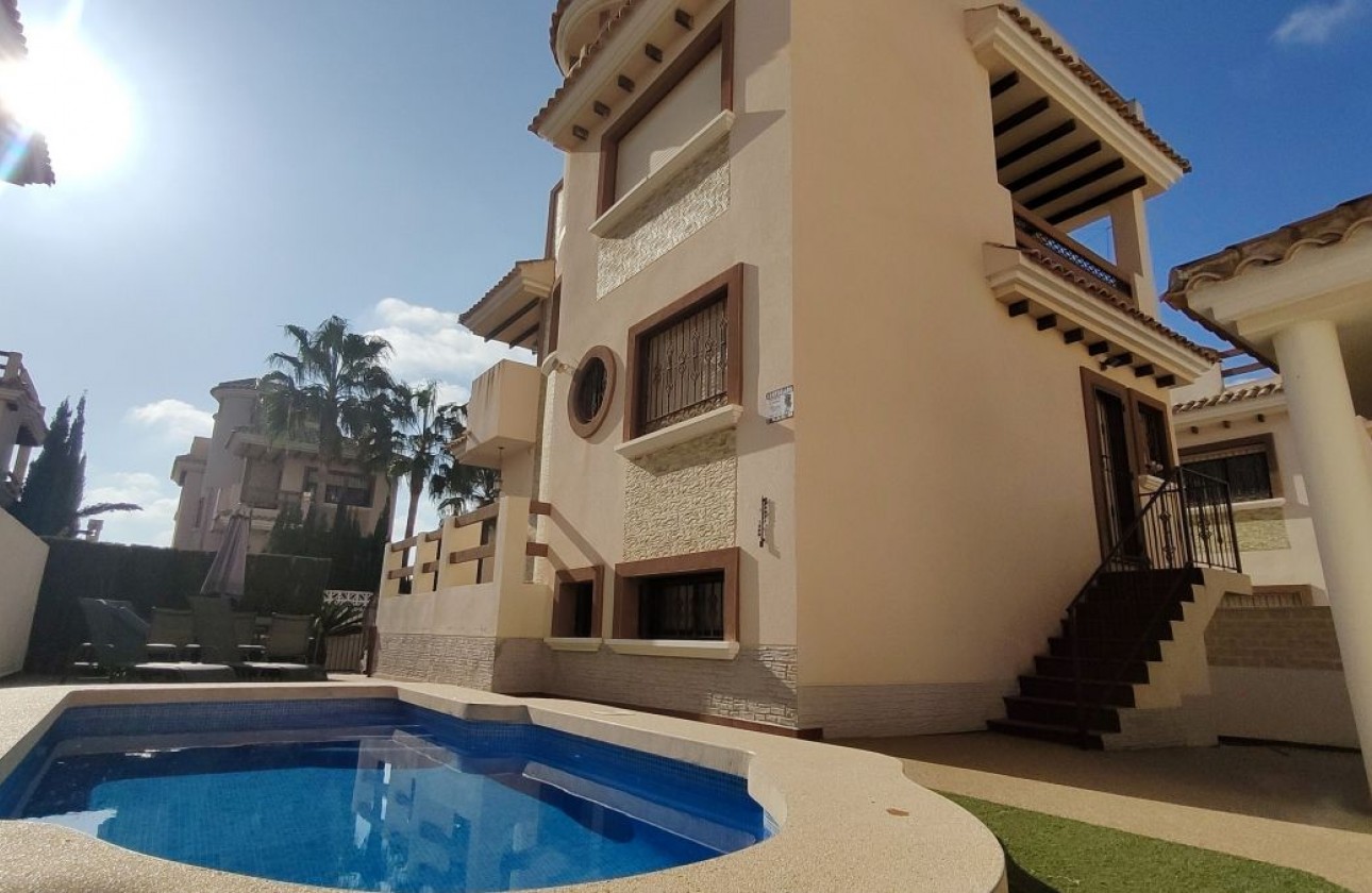 Herverkoop - Detached Villa - Orihuela Costa - Villamartín