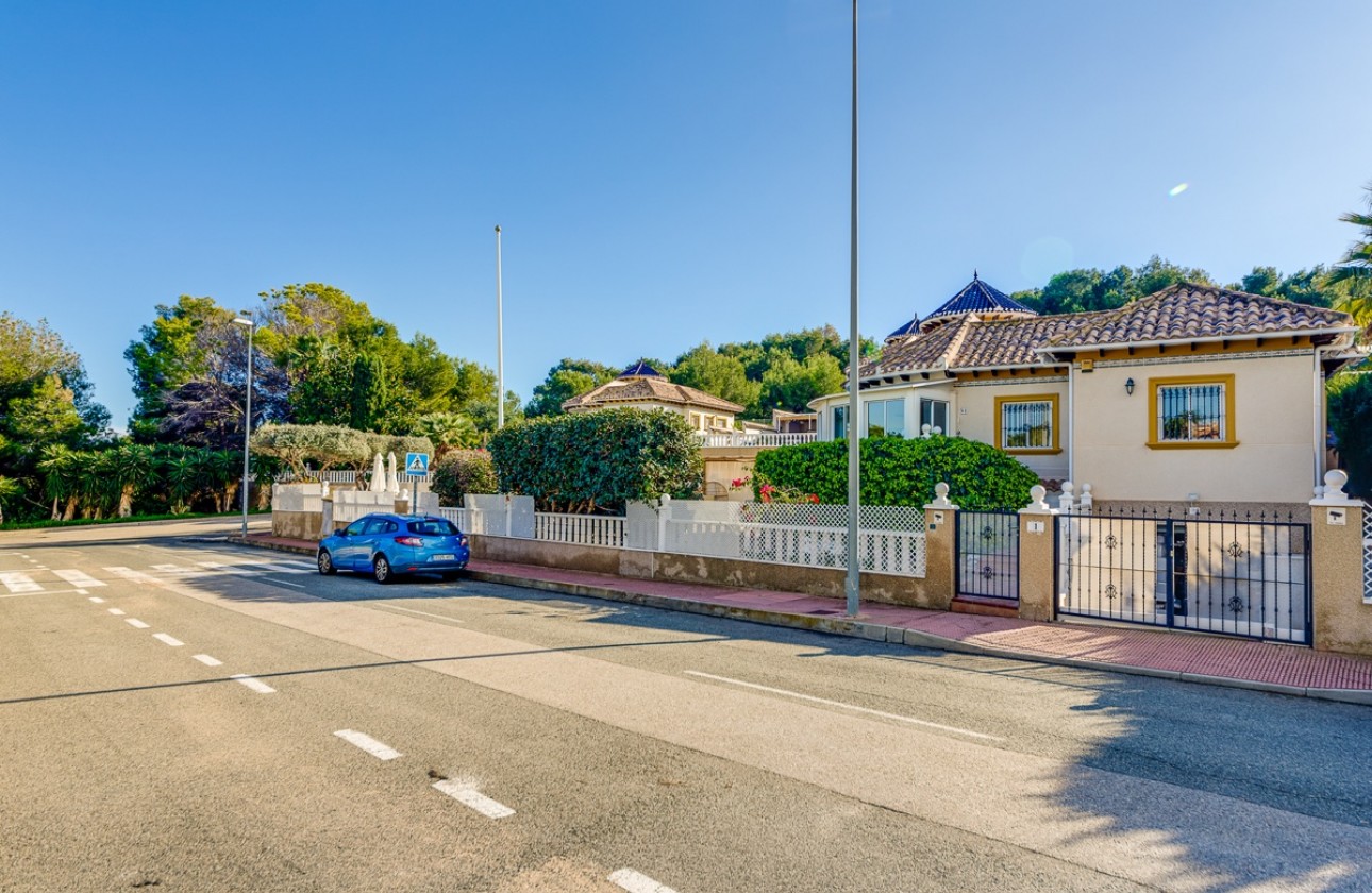 Herverkoop - Detached Villa - Orihuela Costa - Villamartín