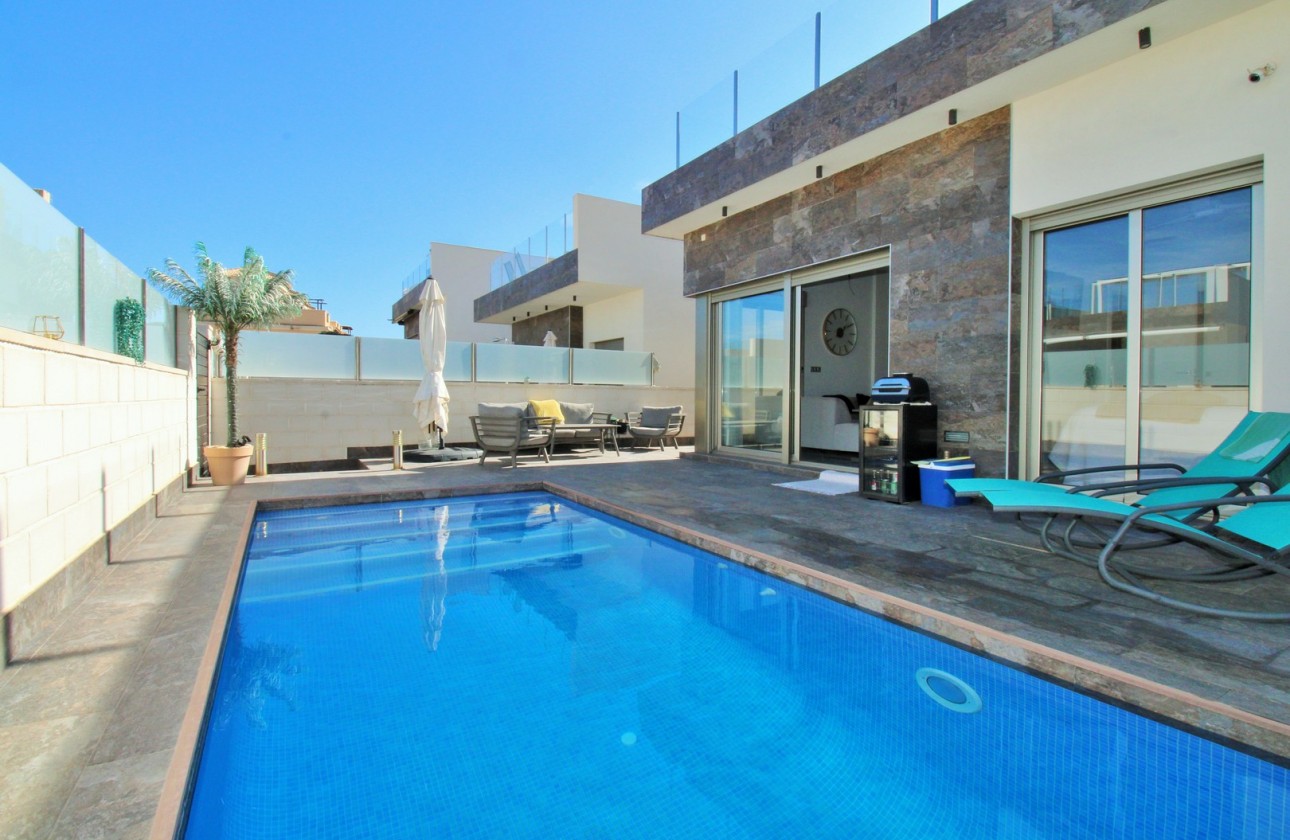 Herverkoop - Detached Villa - Orihuela Costa - Villamartín