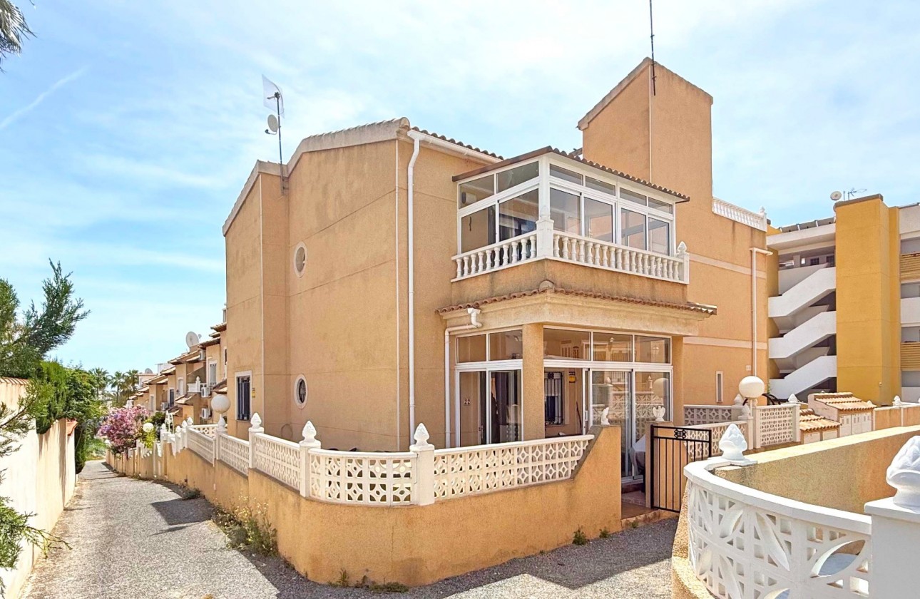 Herverkoop - Detached Villa - Orihuela Costa - Villamartín