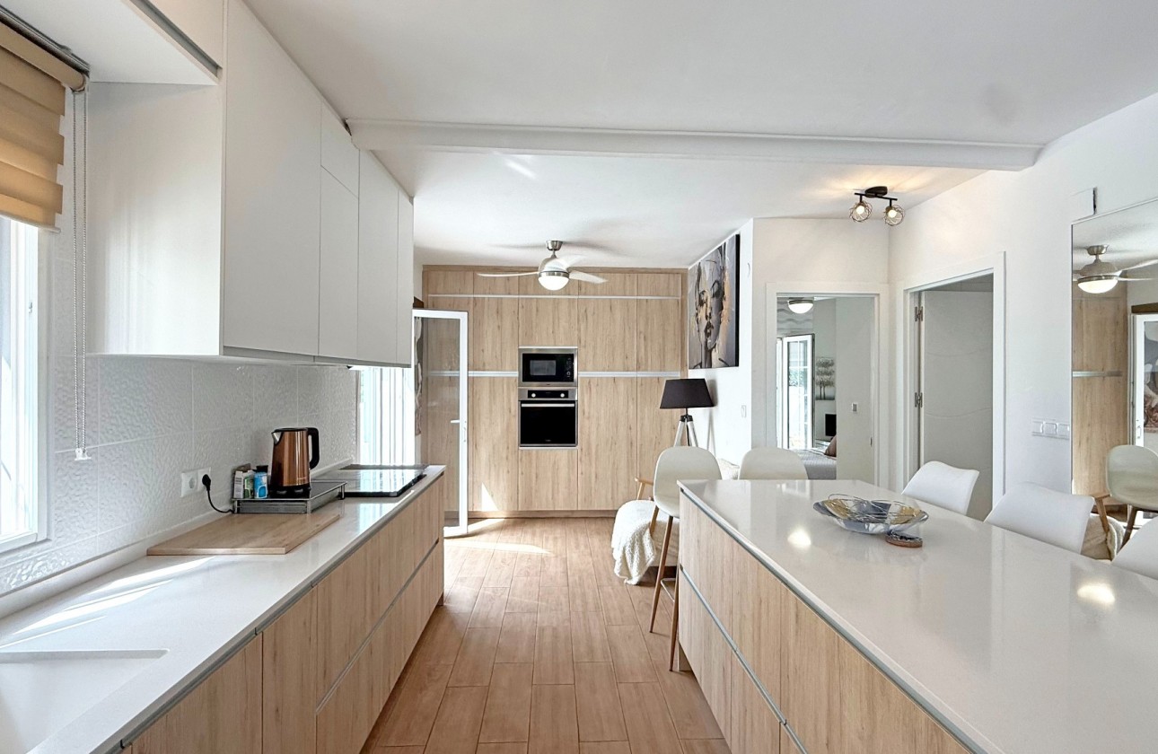 Herverkoop - Detached Villa - Orihuela Costa - Villamartín