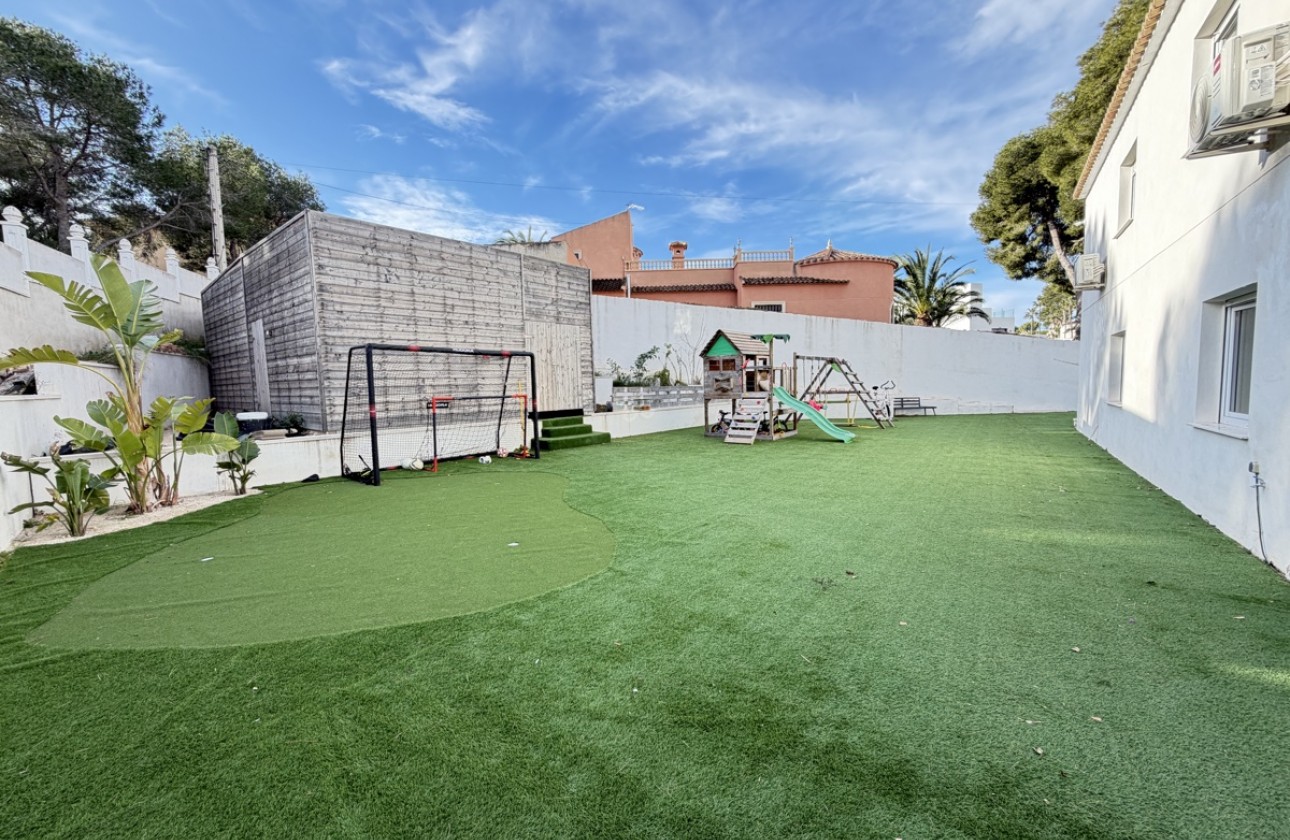 Herverkoop - Detached Villa - Orihuela Costa - Villamartín