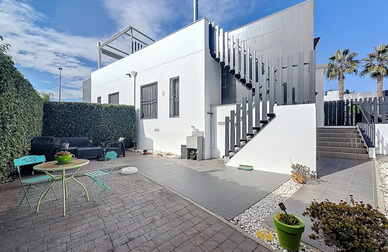 Herverkoop - Detached Villa - Orihuela Costa - Villamartín