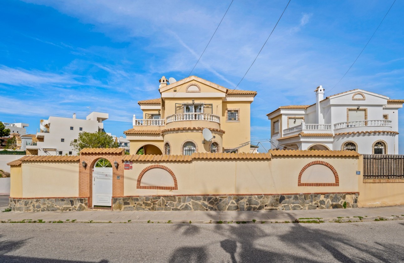 Herverkoop - Detached Villa - Orihuela Costa - Villamartín