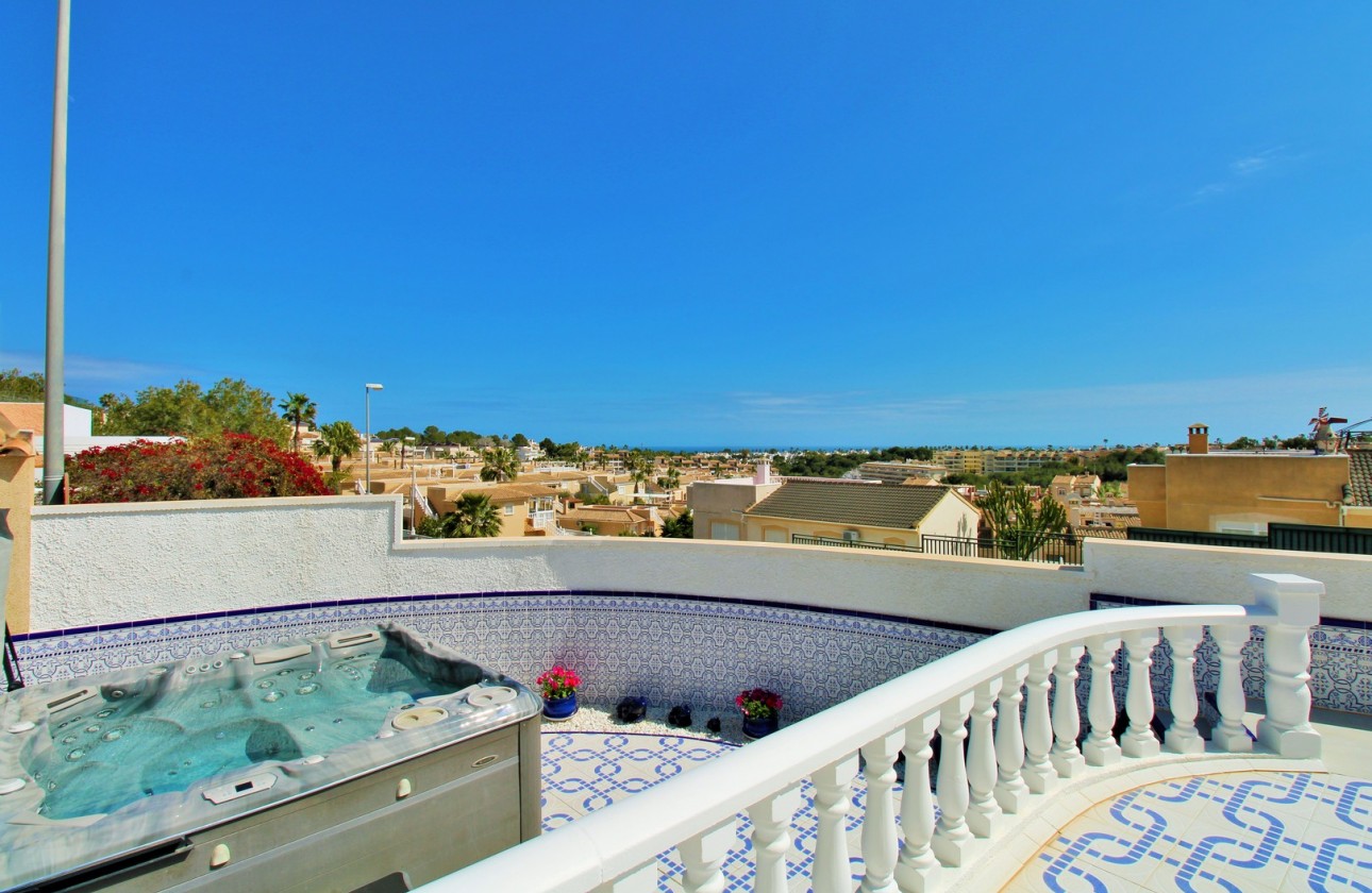 Herverkoop - Detached Villa - Orihuela Costa - Villamartín