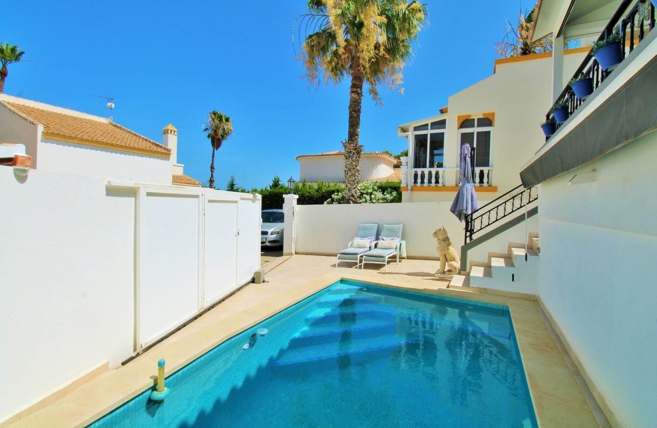 Herverkoop - Detached Villa - Orihuela Costa - Villamartín