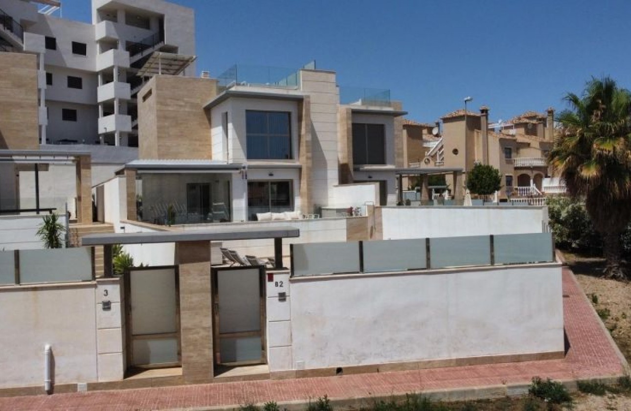 Herverkoop - Detached Villa - Orihuela Costa