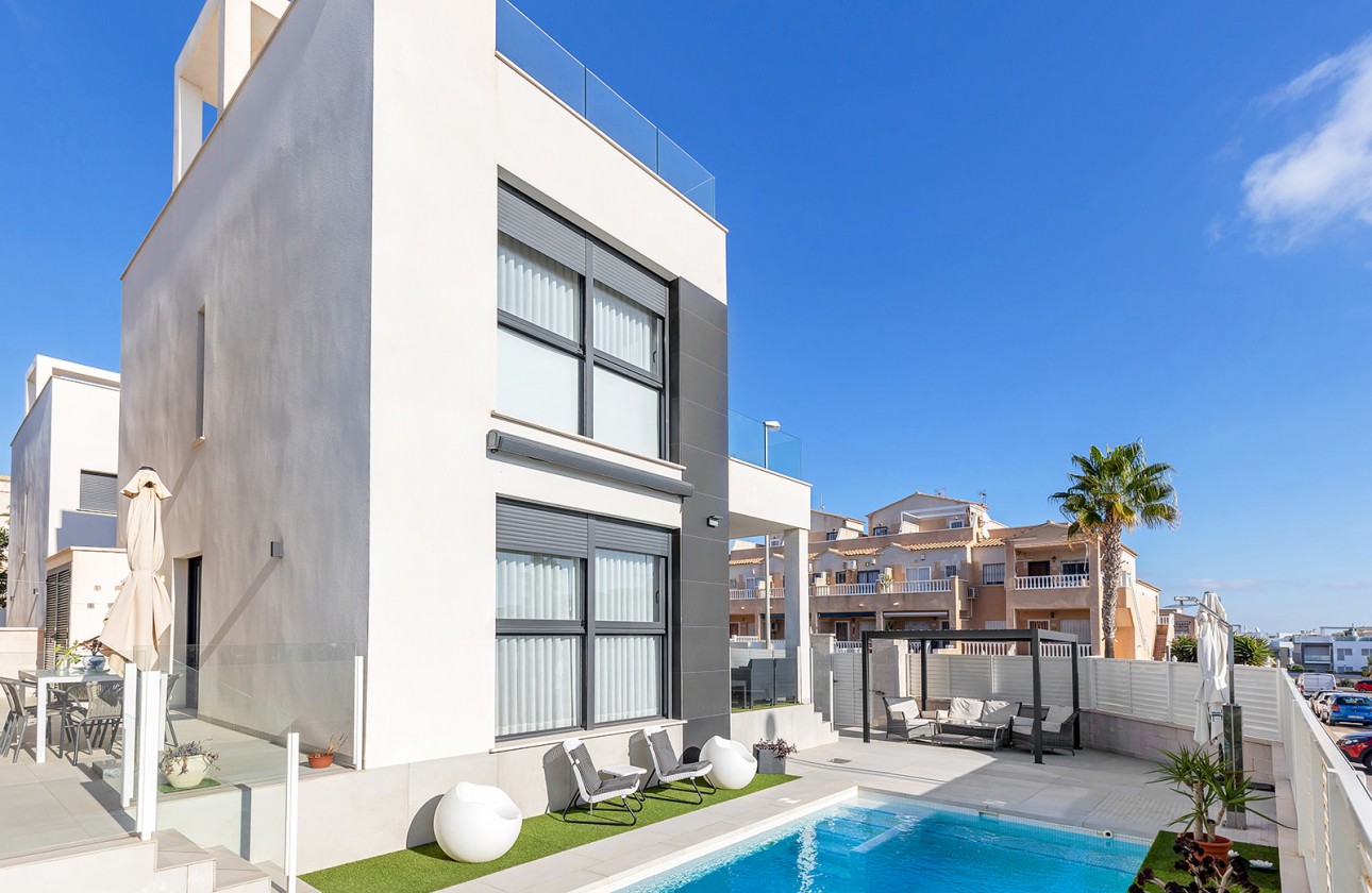 Herverkoop - Detached Villa - Orihuela Costa