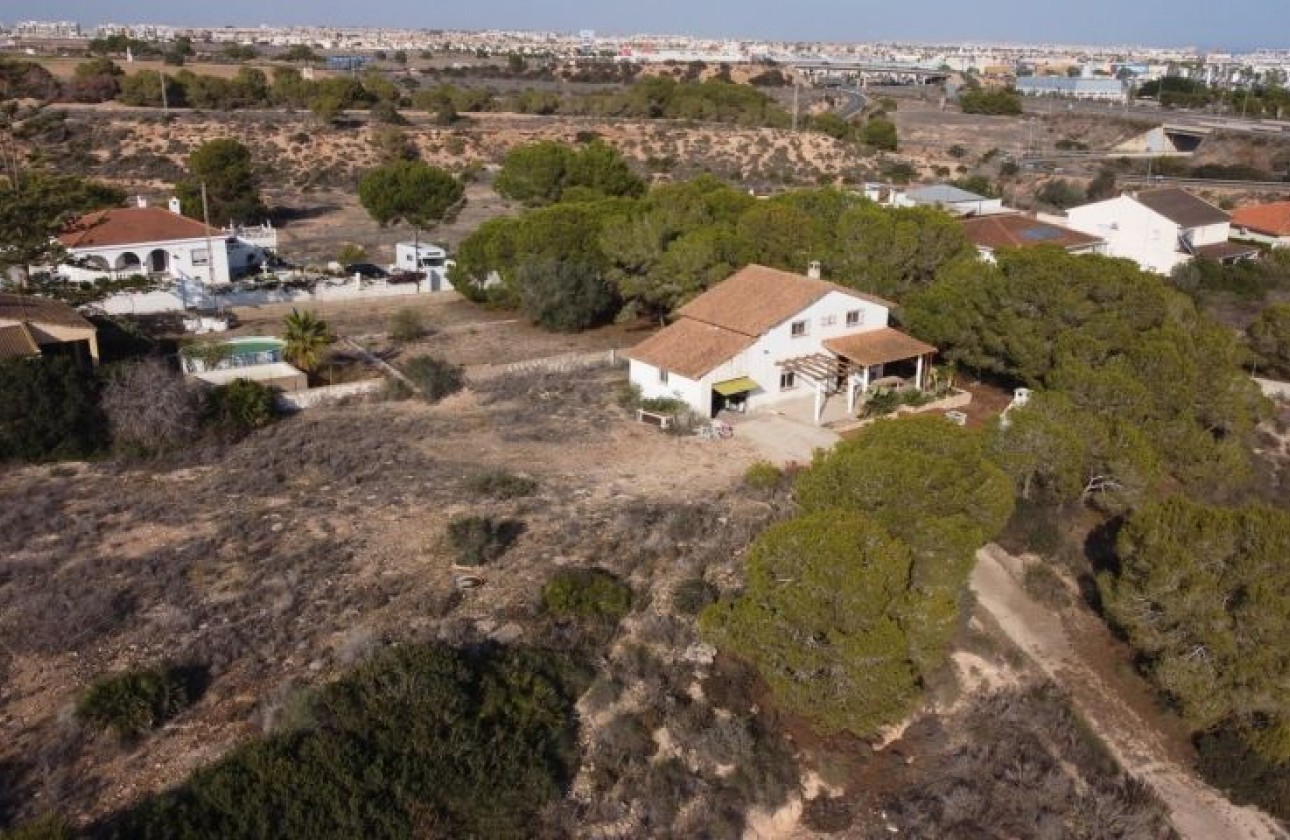 Herverkoop - Detached Villa - Orihuela Costa