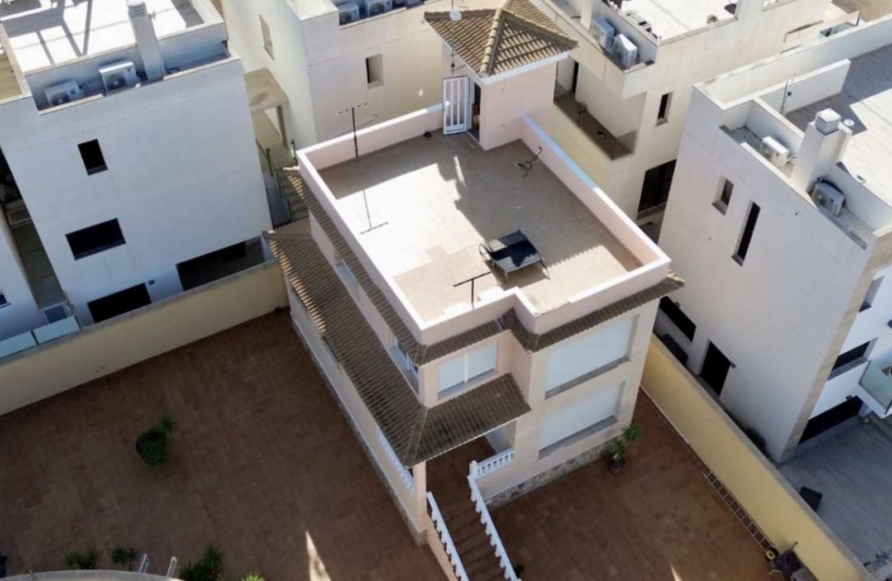 Herverkoop - Detached Villa - Orihuela - Villamartín-Las Filipinas