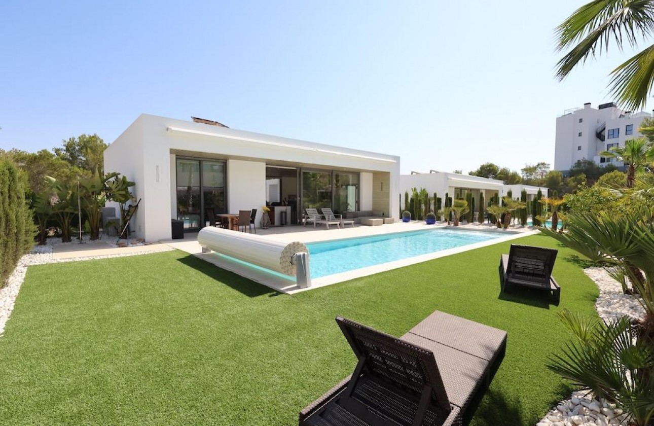 Herverkoop - Detached Villa - San Miguel de Salinas - Las Colinas golf and beach resort