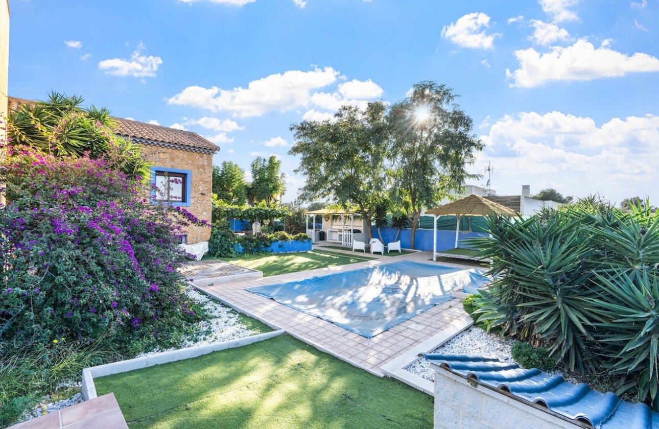 Herverkoop - Detached Villa - Santa Pola
