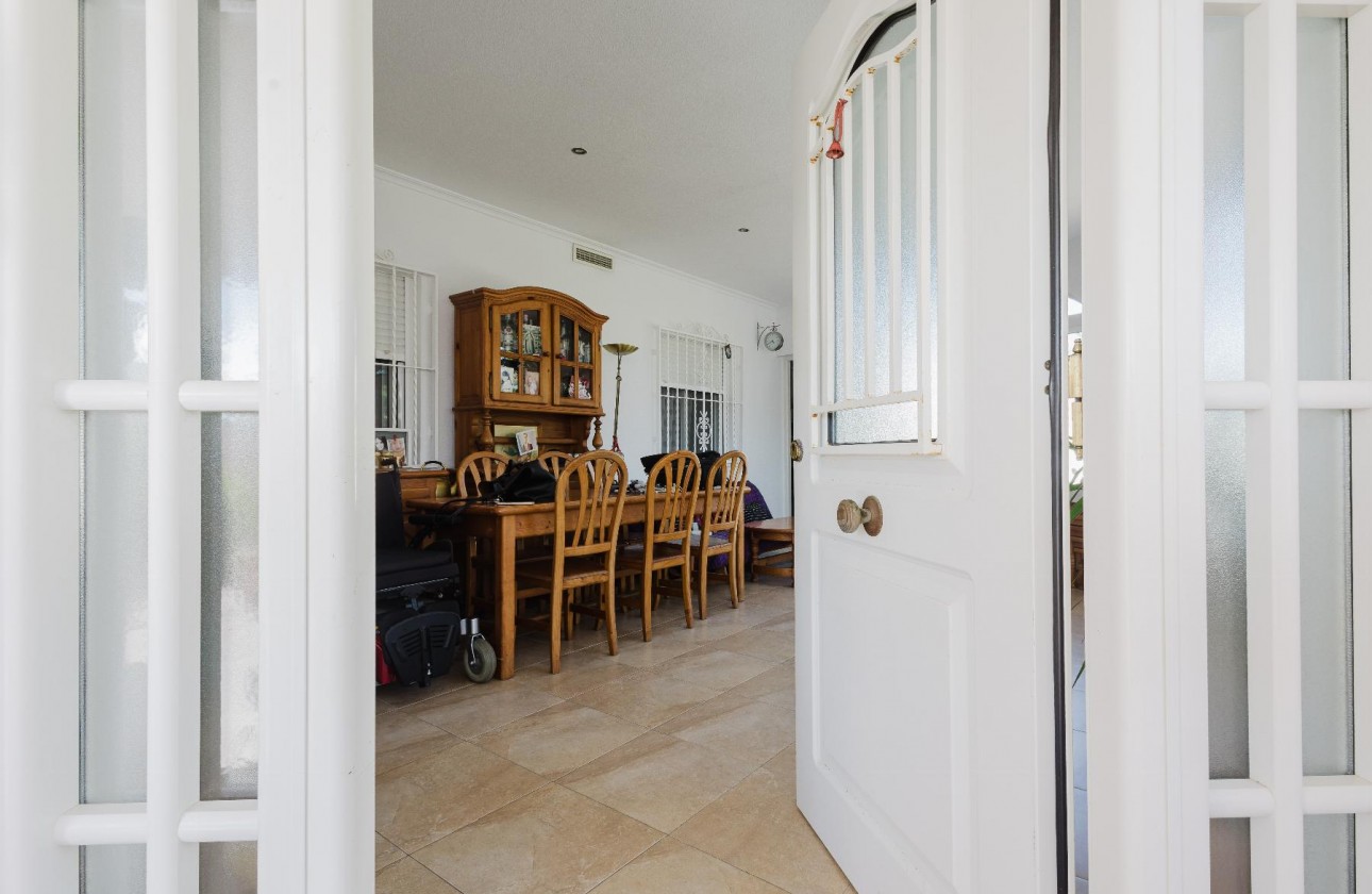 Herverkoop - Detached Villa - Torrevieja - La Siesta - El Salado -  Torreta