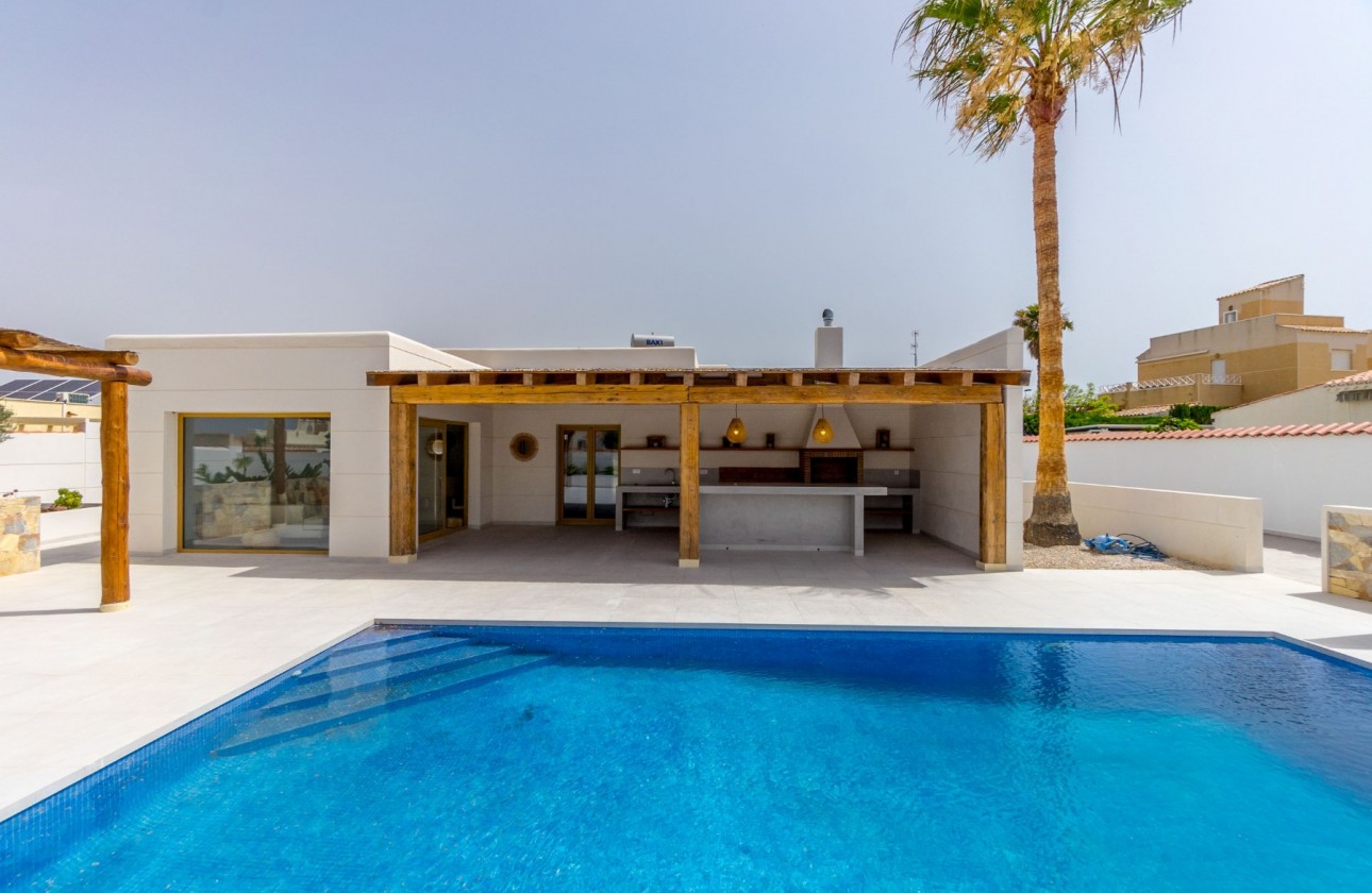 Herverkoop - Detached Villa - Torrevieja - Torreta Florida