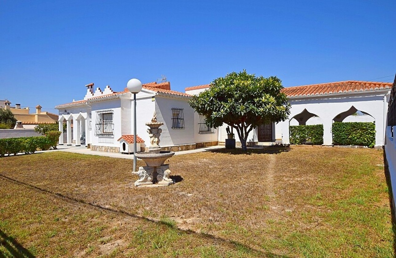 Herverkoop - Detached Villa - Torrevieja - Torreta Florida