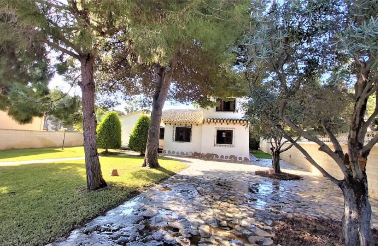 Herverkoop - Detached Villa - Torrevieja