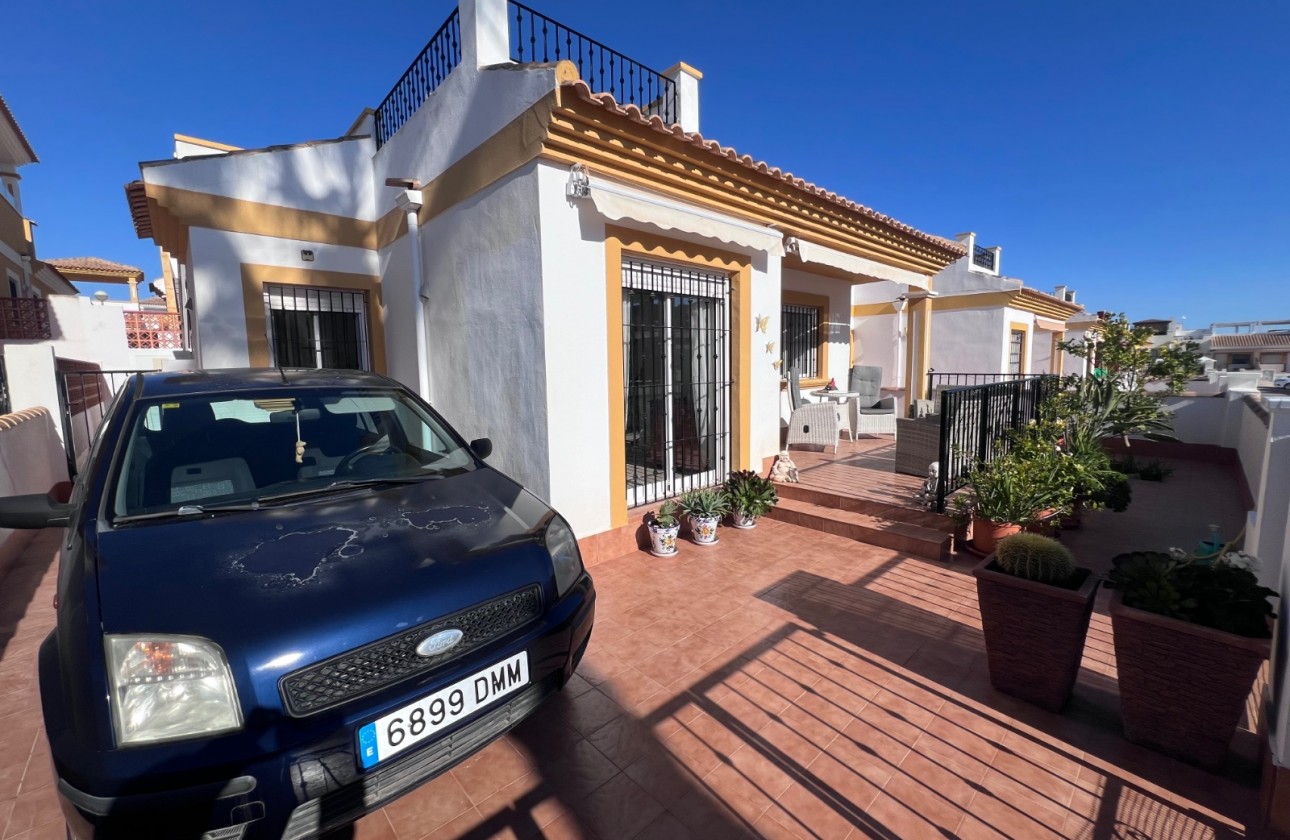 Herverkoop - Detached Villa - Vistabella Golf