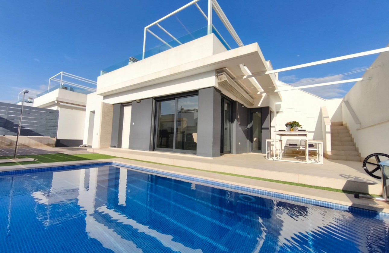 Herverkoop - Detached Villa - Vistabella Golf