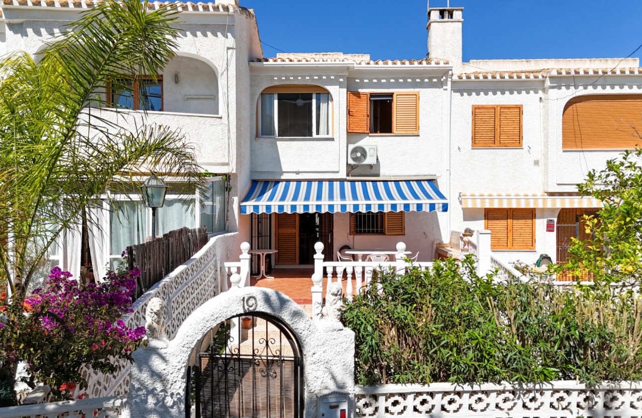 Herverkoop - House - Orihuela Costa - Playa Flamenca